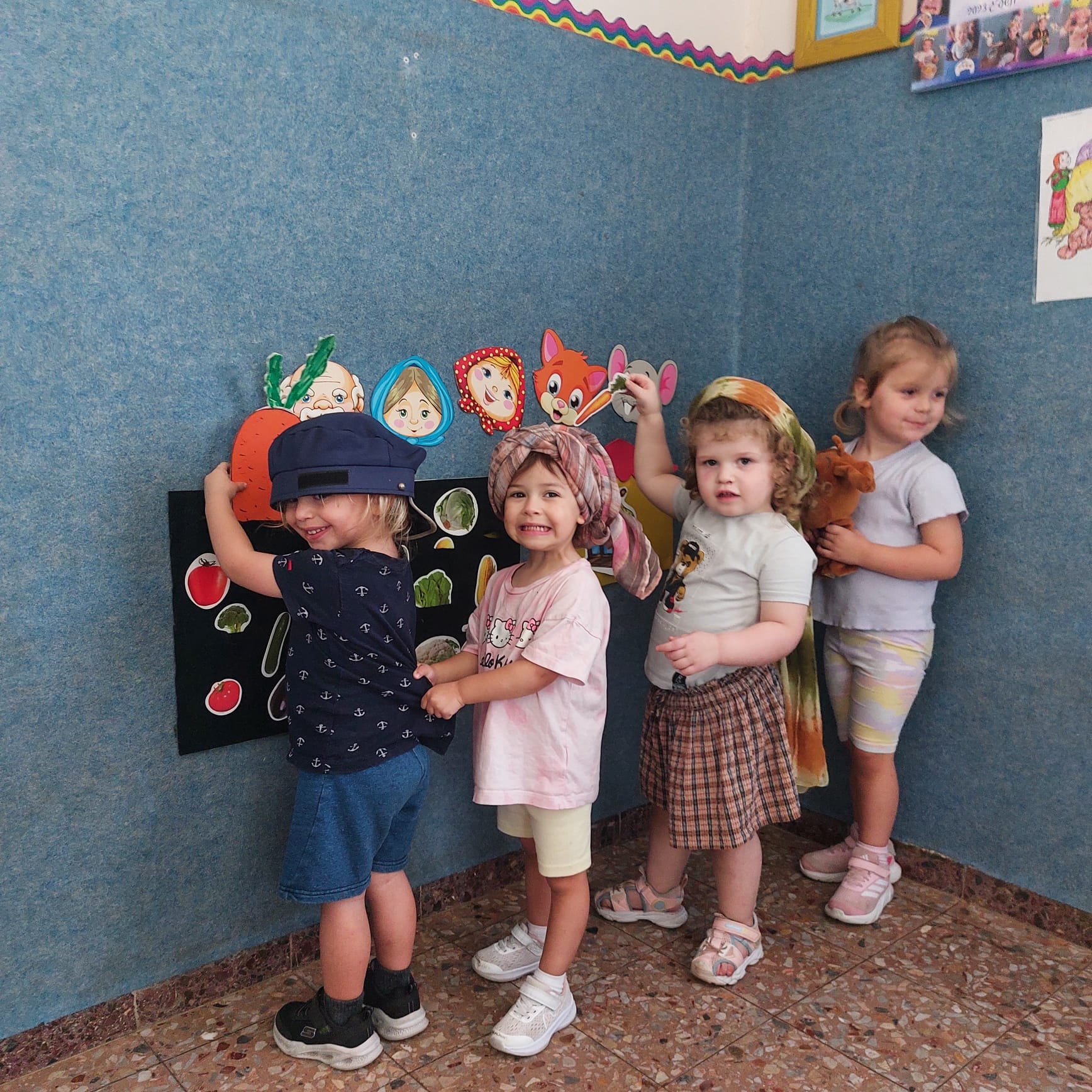 בגן הילדים שלנו אוהבים להפוך סיפורים למשחקי תפקידים